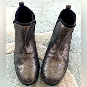 EUC!! Girls Sparkle✨ Holiday booties🎄